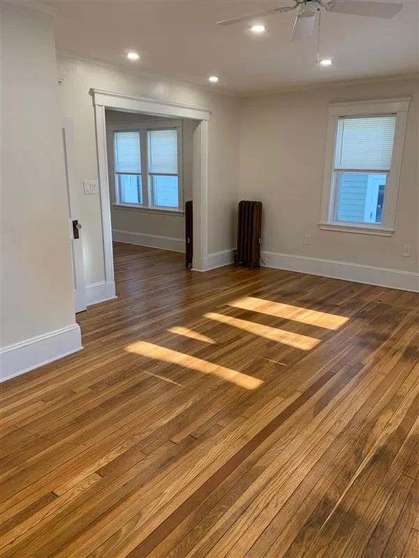 25 Laurel St, Arlington Heights