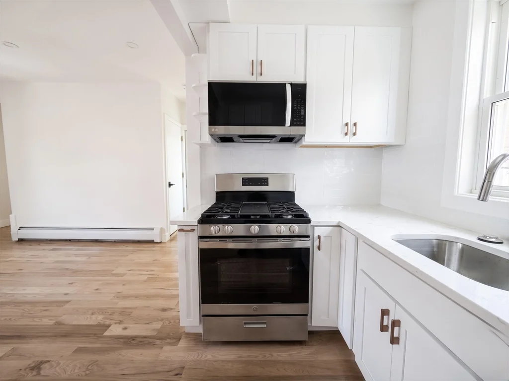 10 Pearl, West Everett