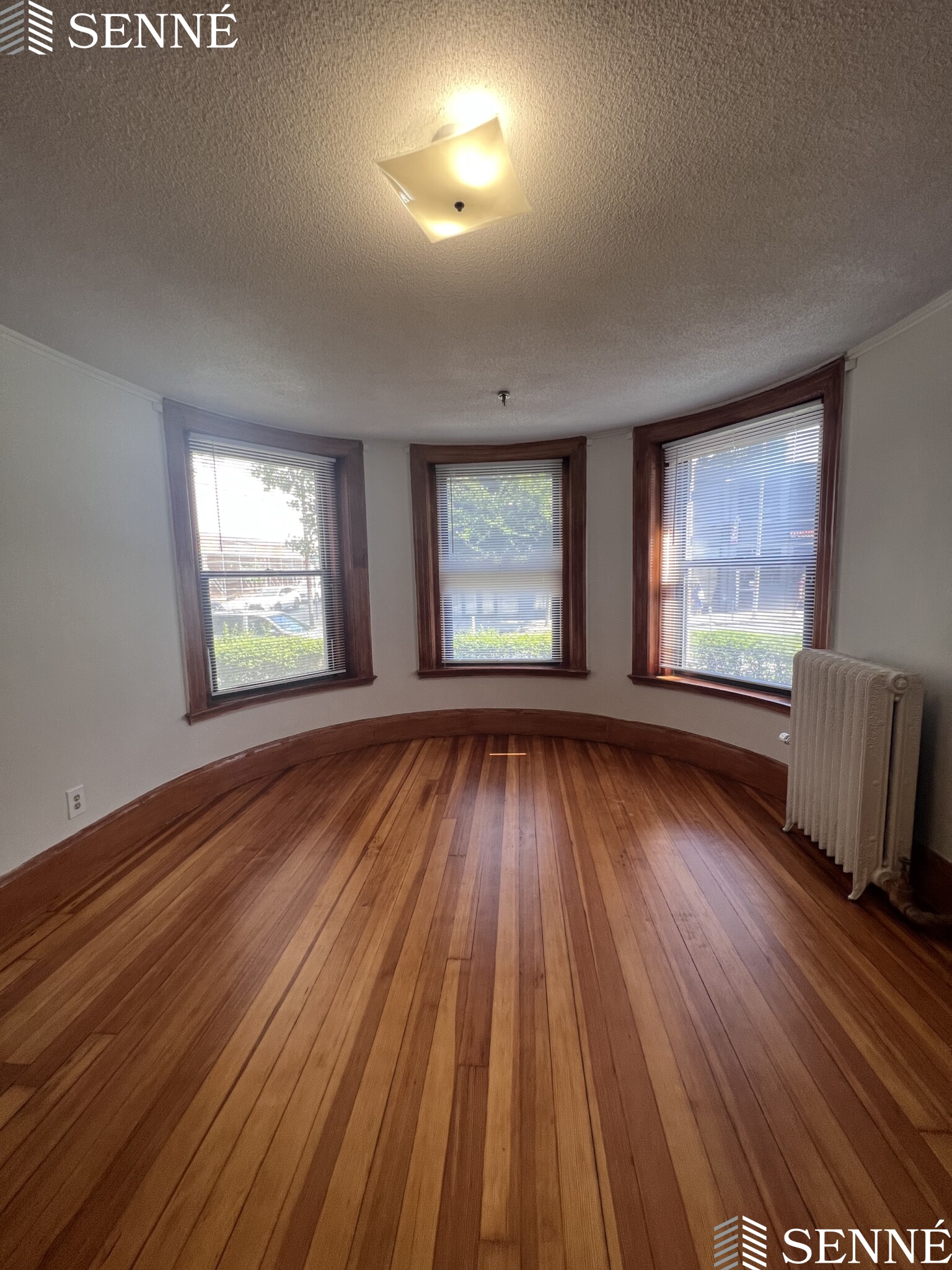 1010 Massachusetts Ave, Riverside