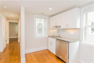 124 Columbia St, The Port