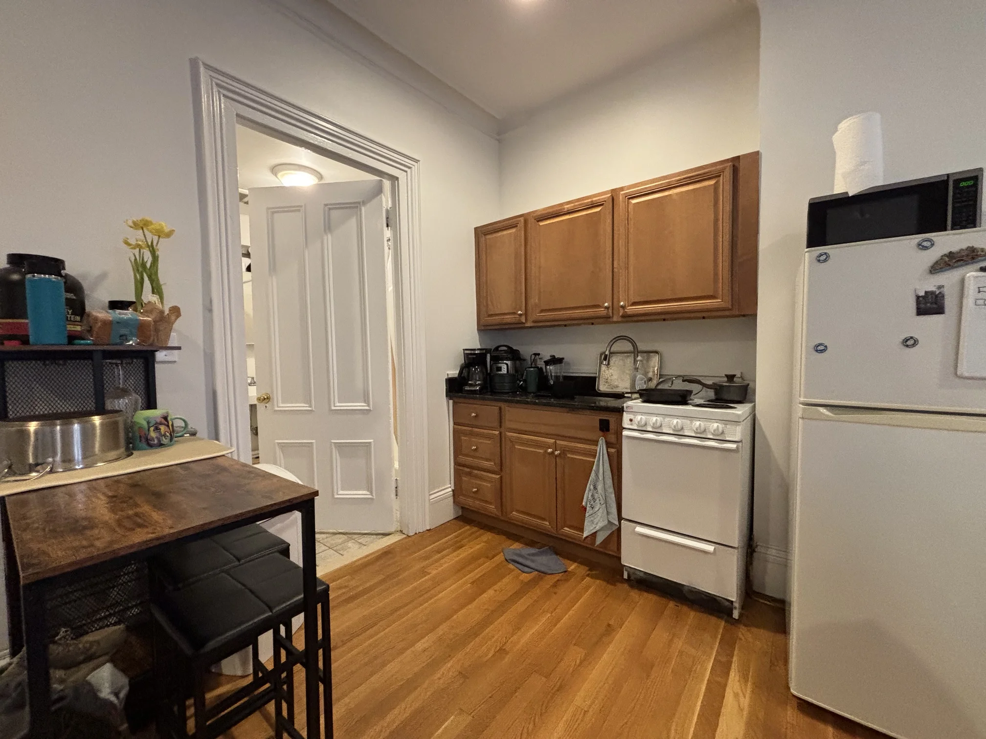 98 Charles St, Beacon Hill