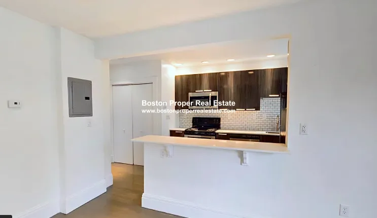 51 Massachusetts Ave, Back Bay