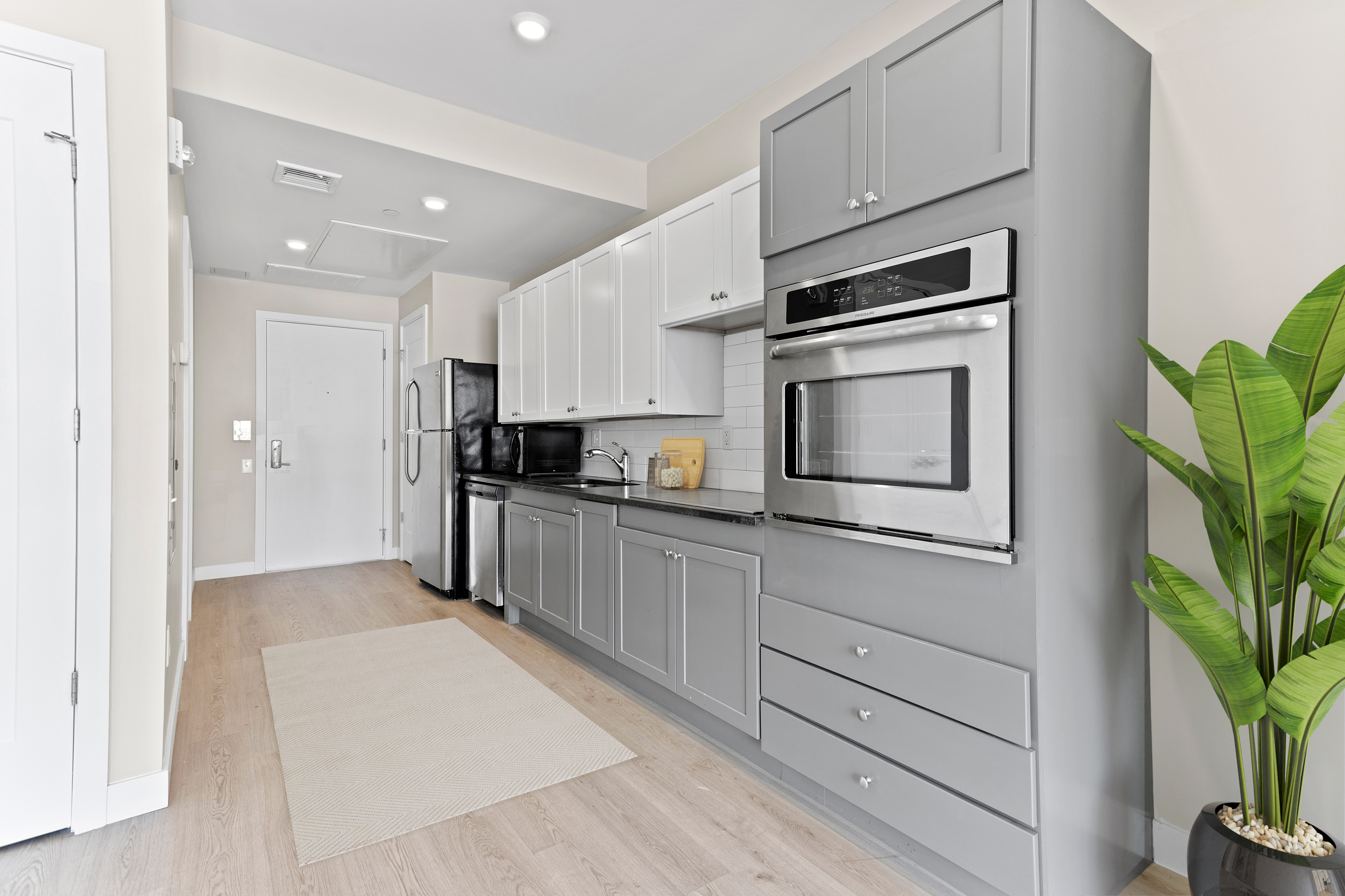 Studio bed, 1 bath apartment for rent at 35 South Huntington Unit 208, Jamaica Plain — photo 4 of 4