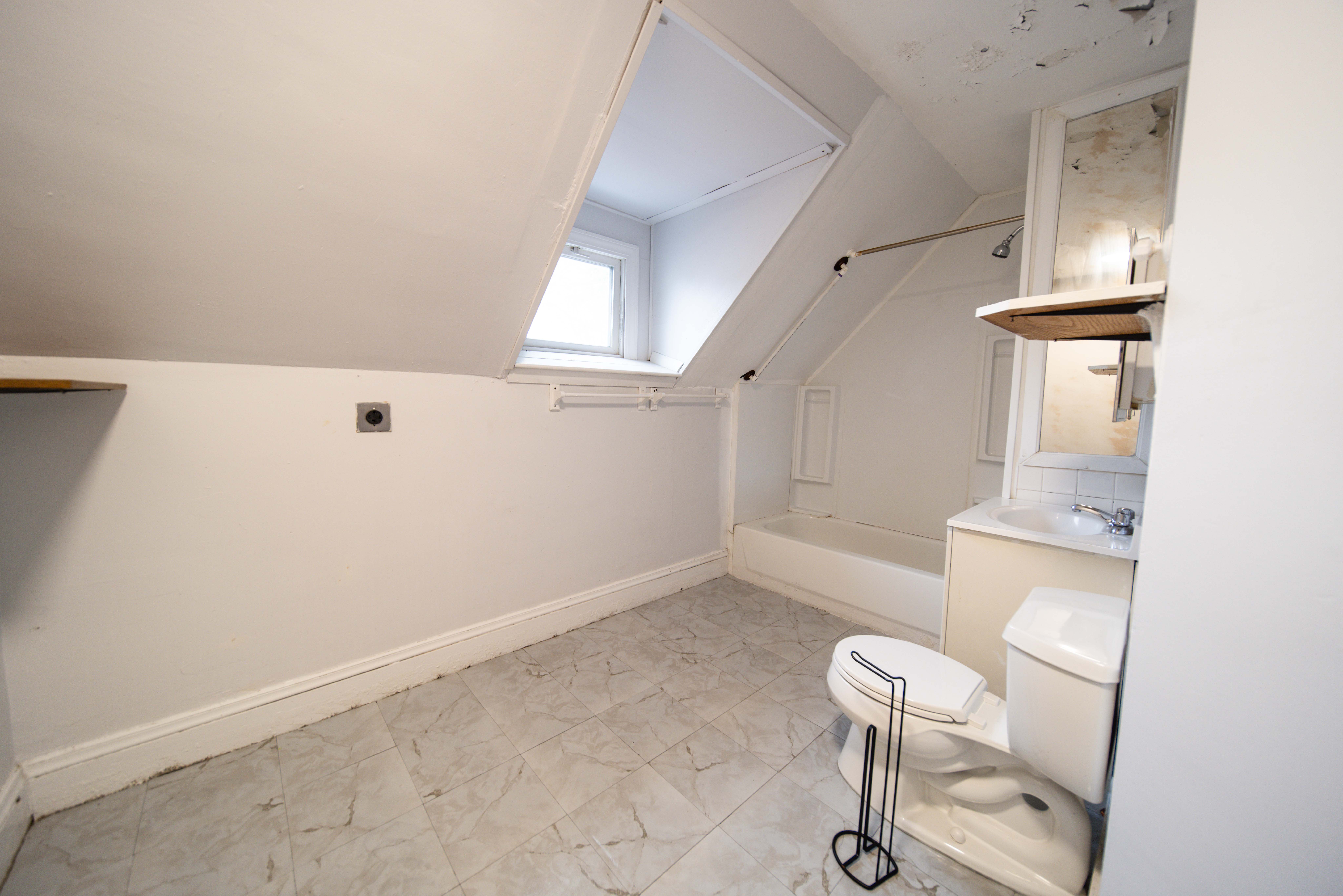 2 bed, 1 bath apartment for rent at 8 Dennison St Unit 3, Roxbury — photo 15 of 22