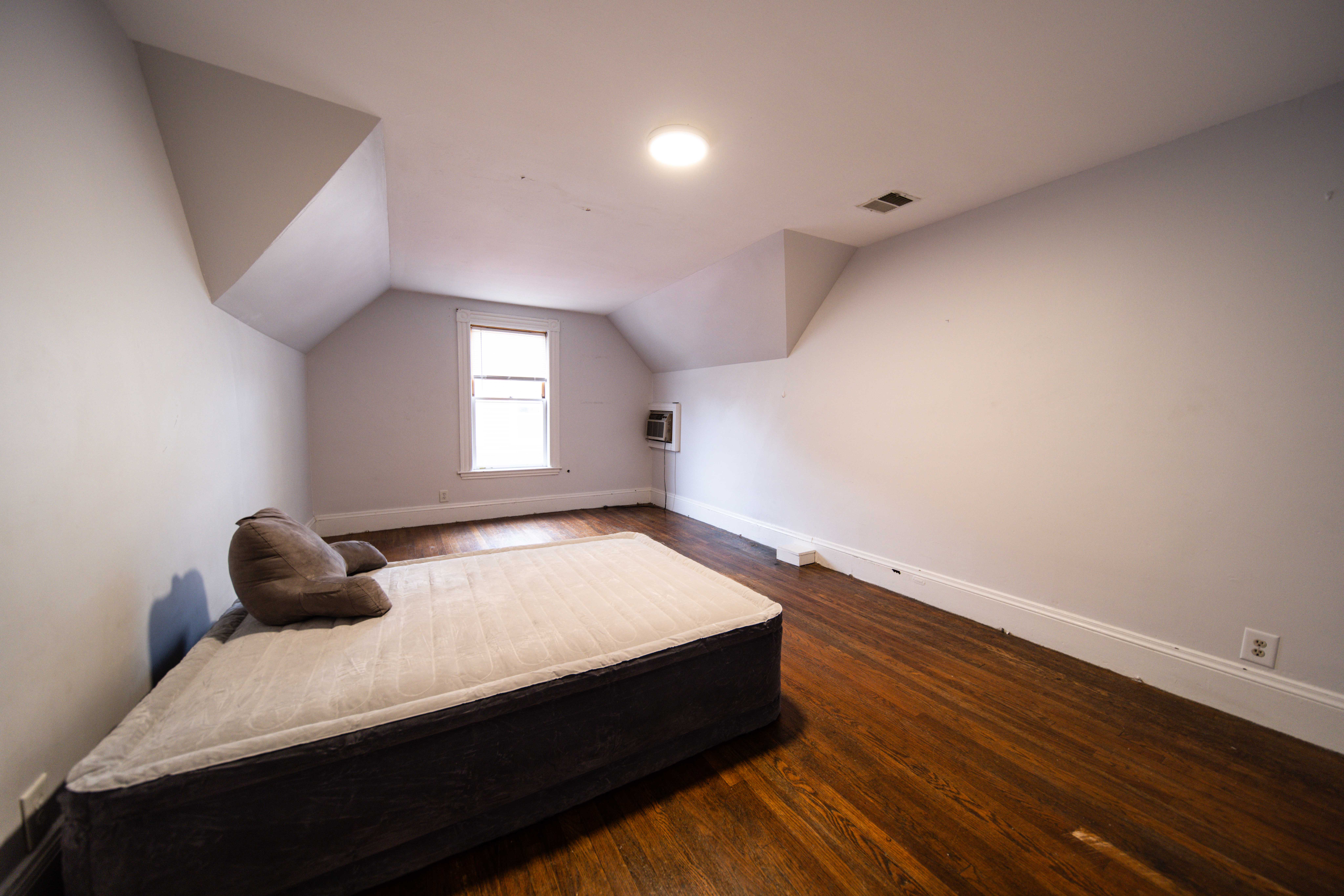 2 bed, 1 bath apartment for rent at 8 Dennison St Unit 3, Roxbury — photo 11 of 22