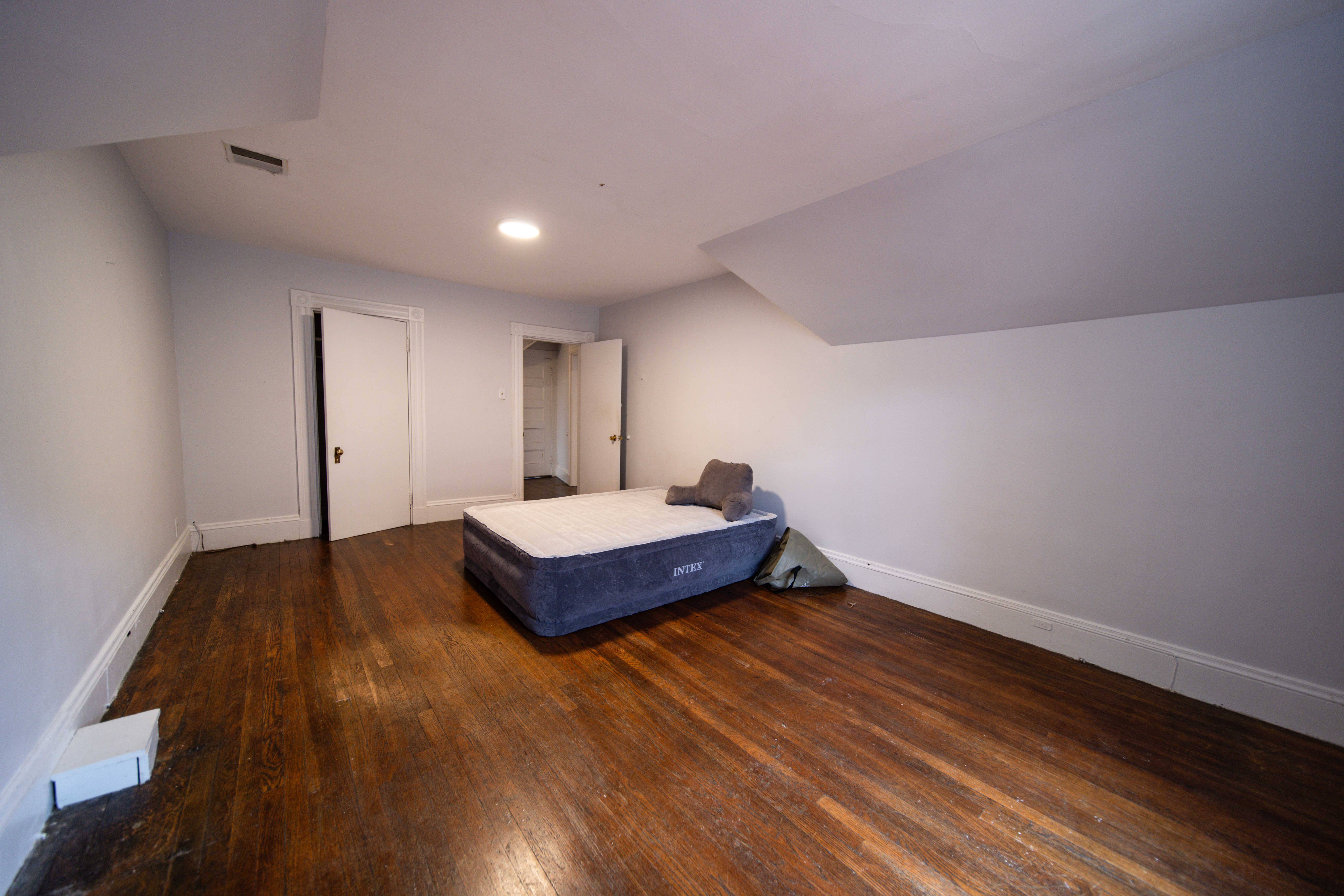 2 bed, 1 bath apartment for rent at 8 Dennison St Unit 3, Roxbury — photo 13 of 22