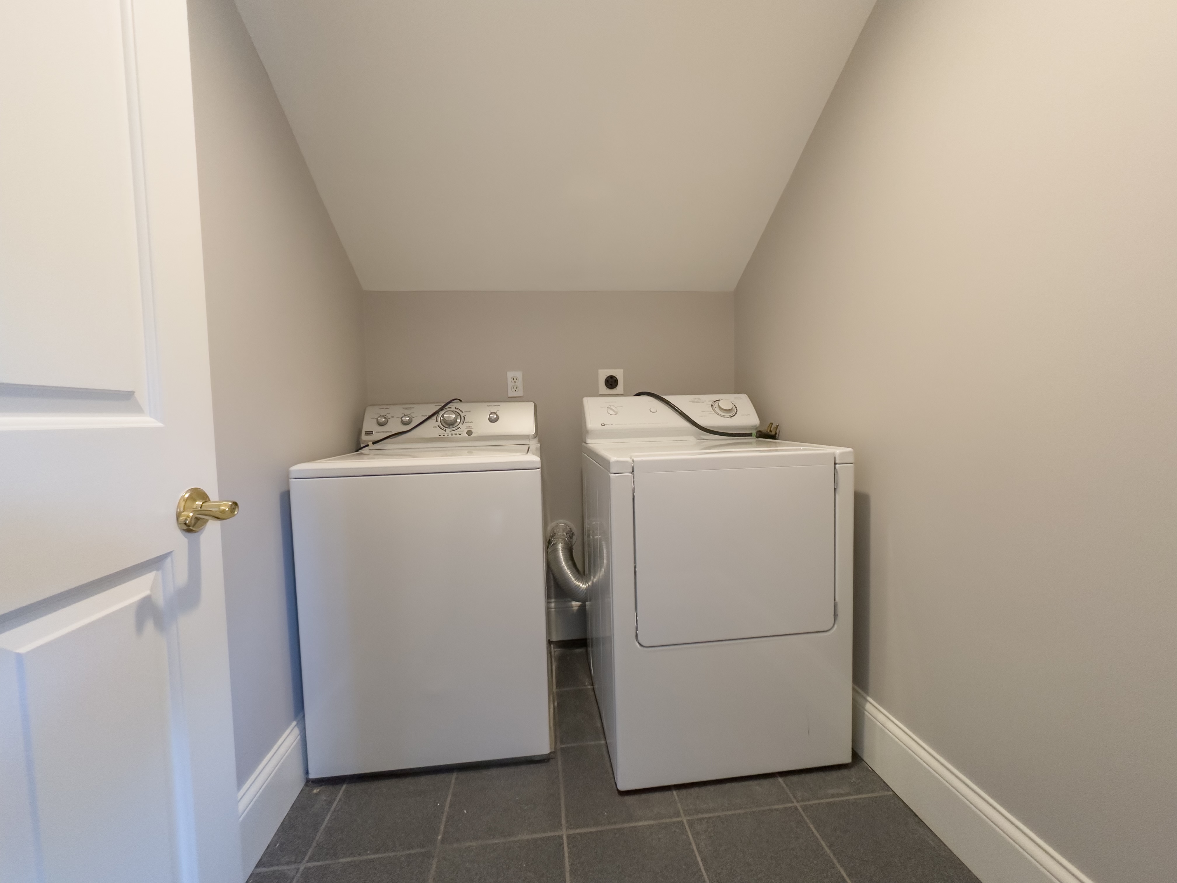 2 bed, 2 bath apartment for rent at 22 Garden St Unit 2, Harvard Square — photo 4 of 19