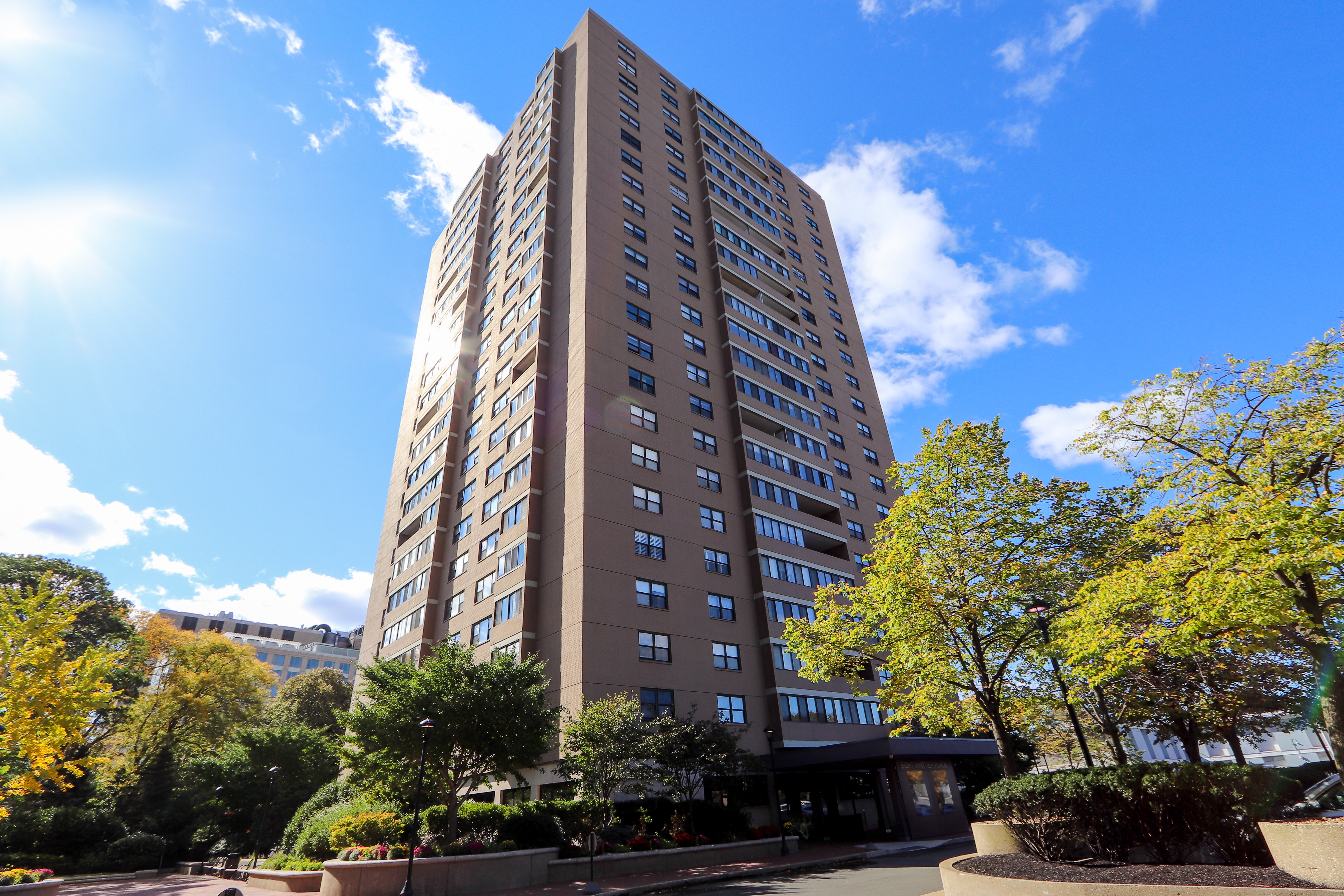 1 bed, 1 bath apartment for rent at 8 Whittier Pl Unit 14J, West End — photo 23 of 32
