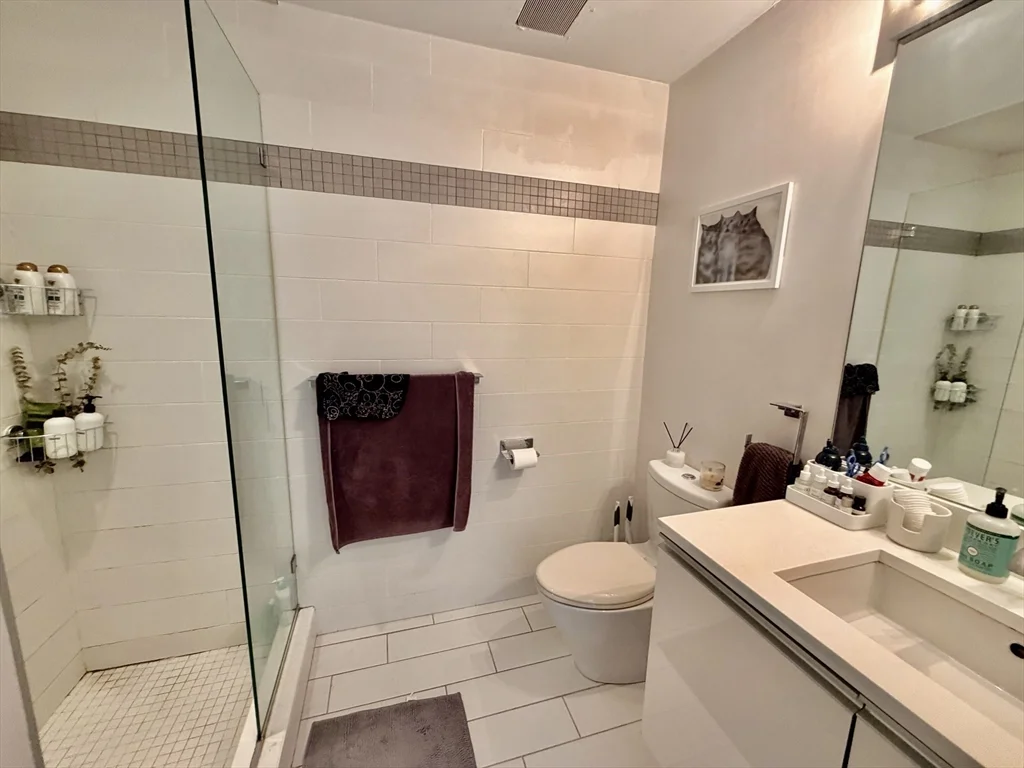 1607 Tremont St, Mission Hill