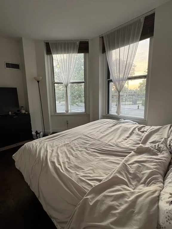 4 Charlesgate East, Back Bay