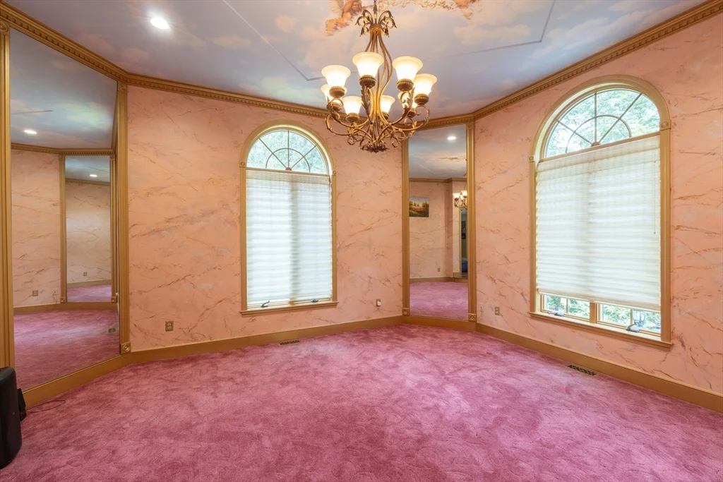 5 Fairview Rd, Canton