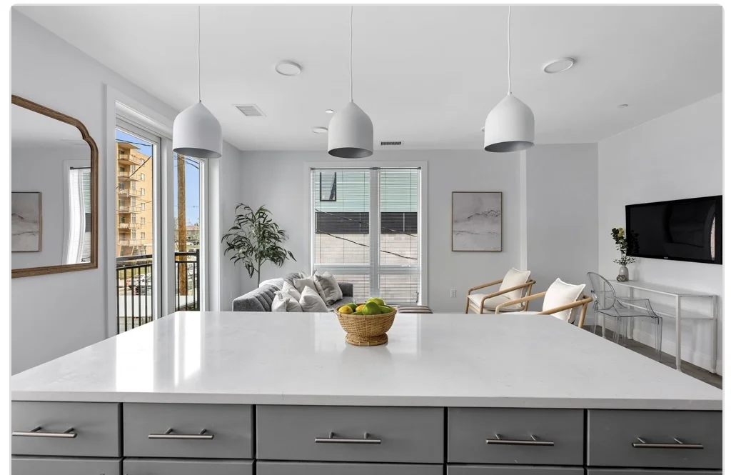 90 Ocean Ave, Revere