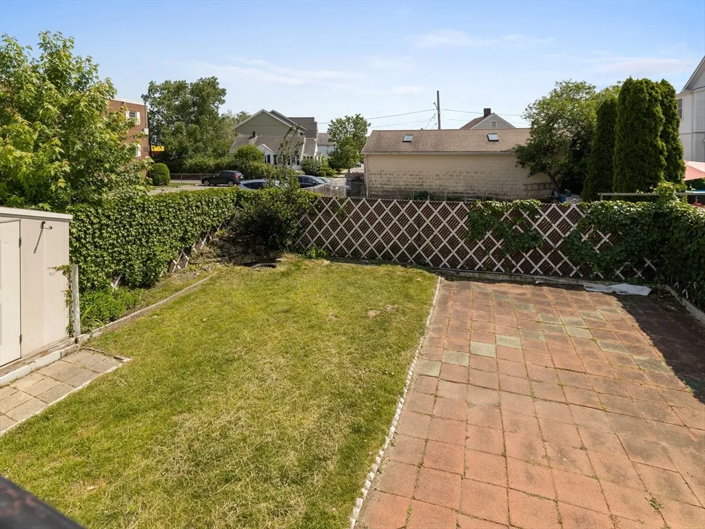 16 Windsor Rd, Tufts University