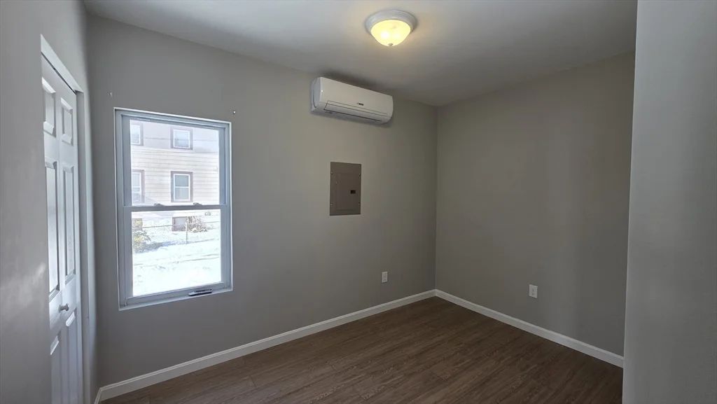 31 Hicks St, New Bedford