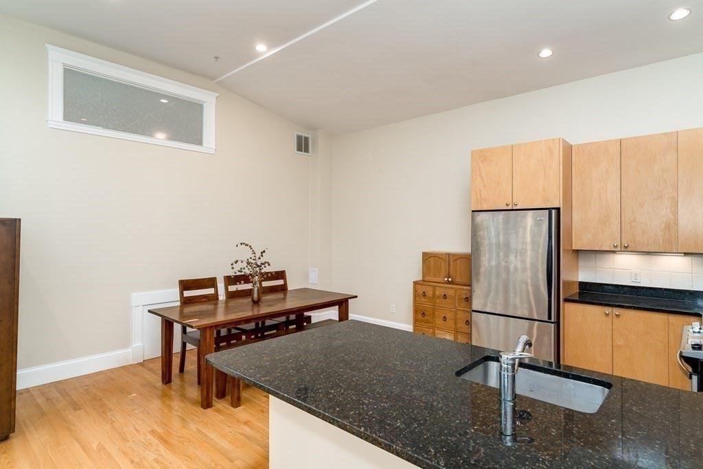 15 Valentine St, Cambridgeport