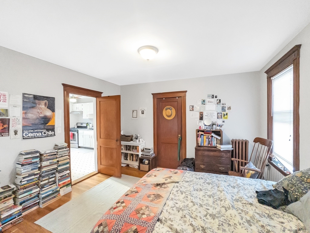 26 St Rose St, Jamaica Plain