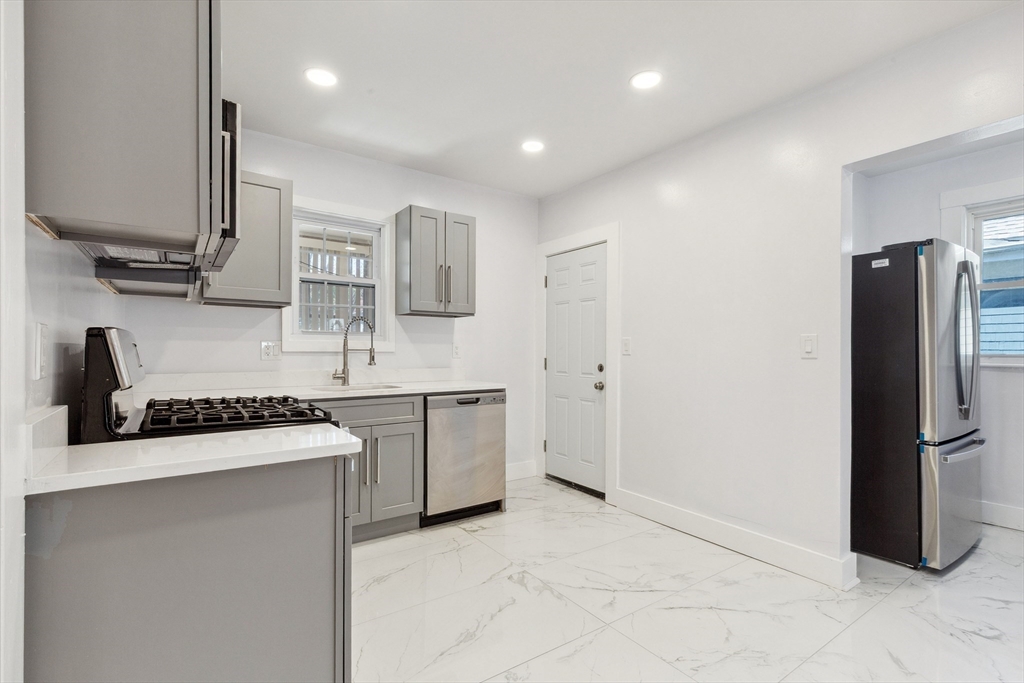 11 Tucker St, Milton