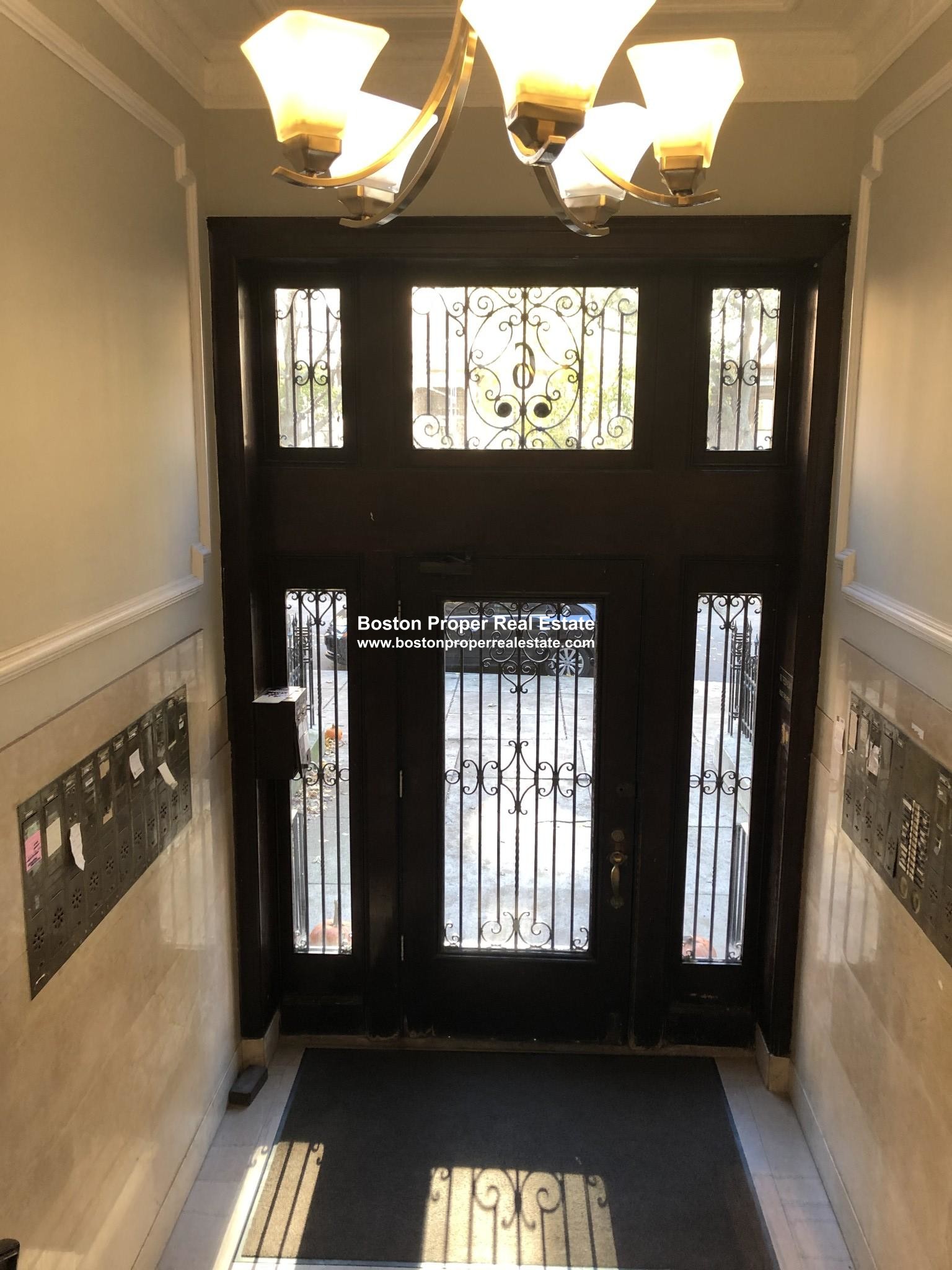 6 Marlborough St, Back Bay