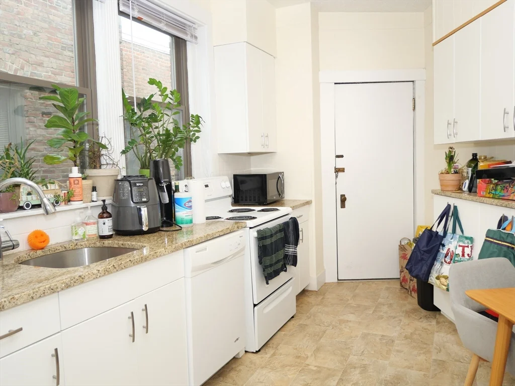 1390 Beacon, Coolidge Corner