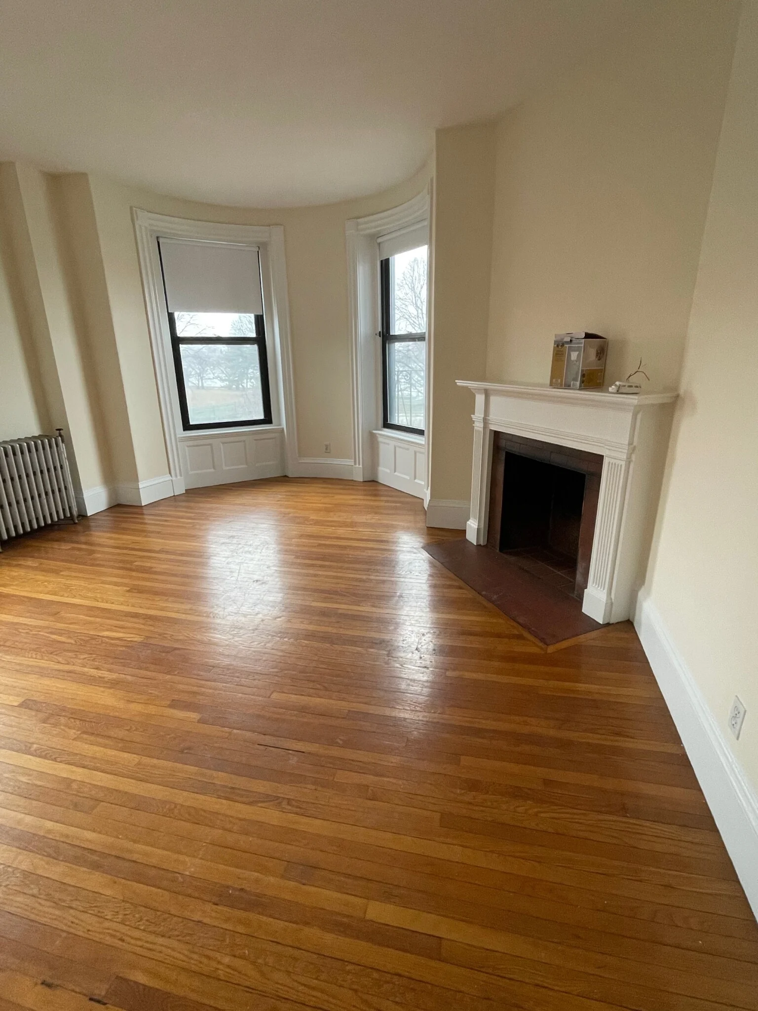 504 Beacon St, Fenway