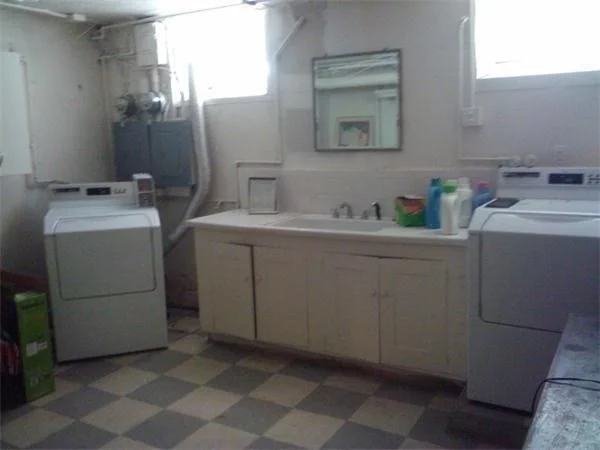 132 Thorndike St, Coolidge Corner