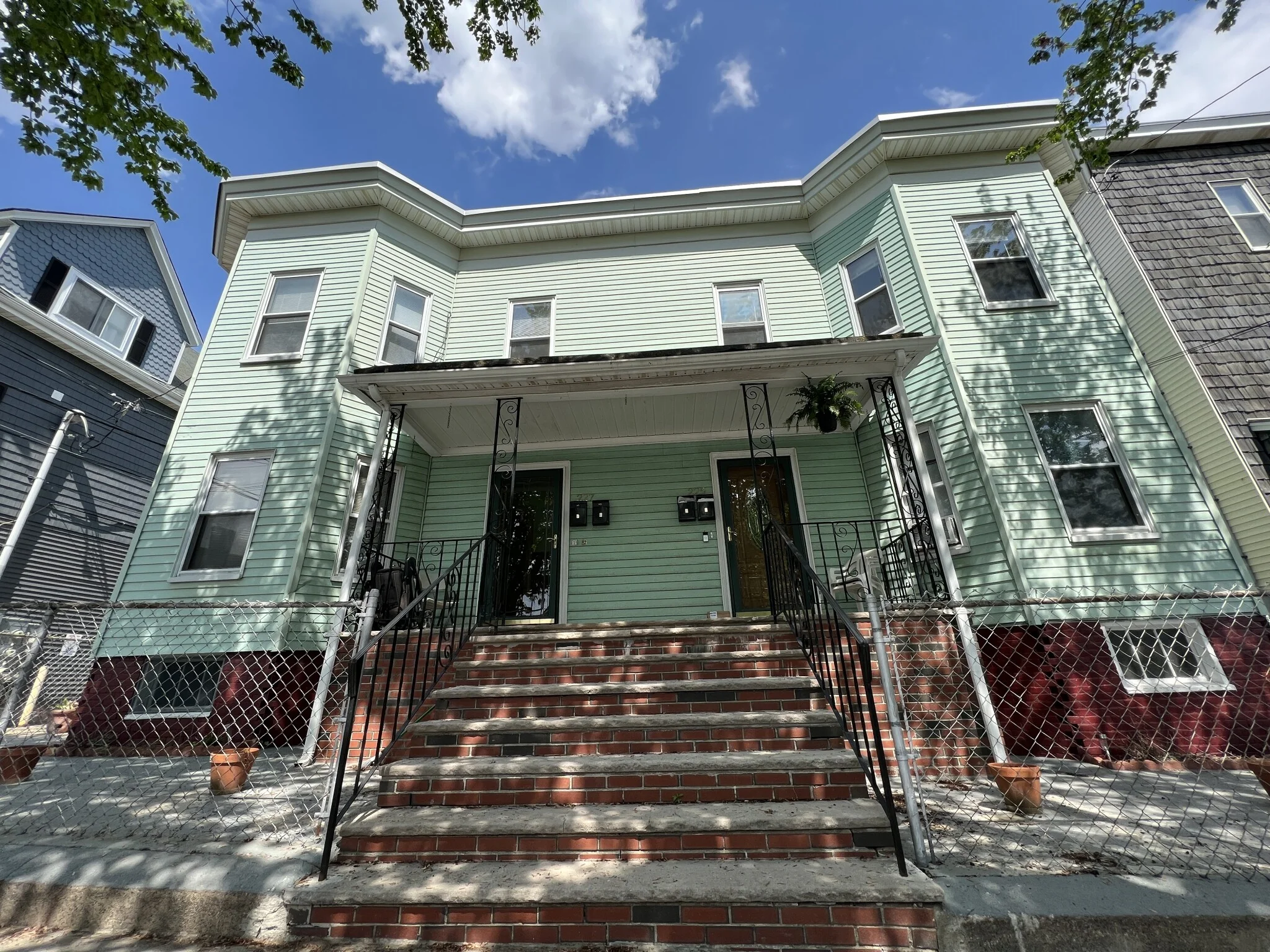 225 Holland St, Teele Square