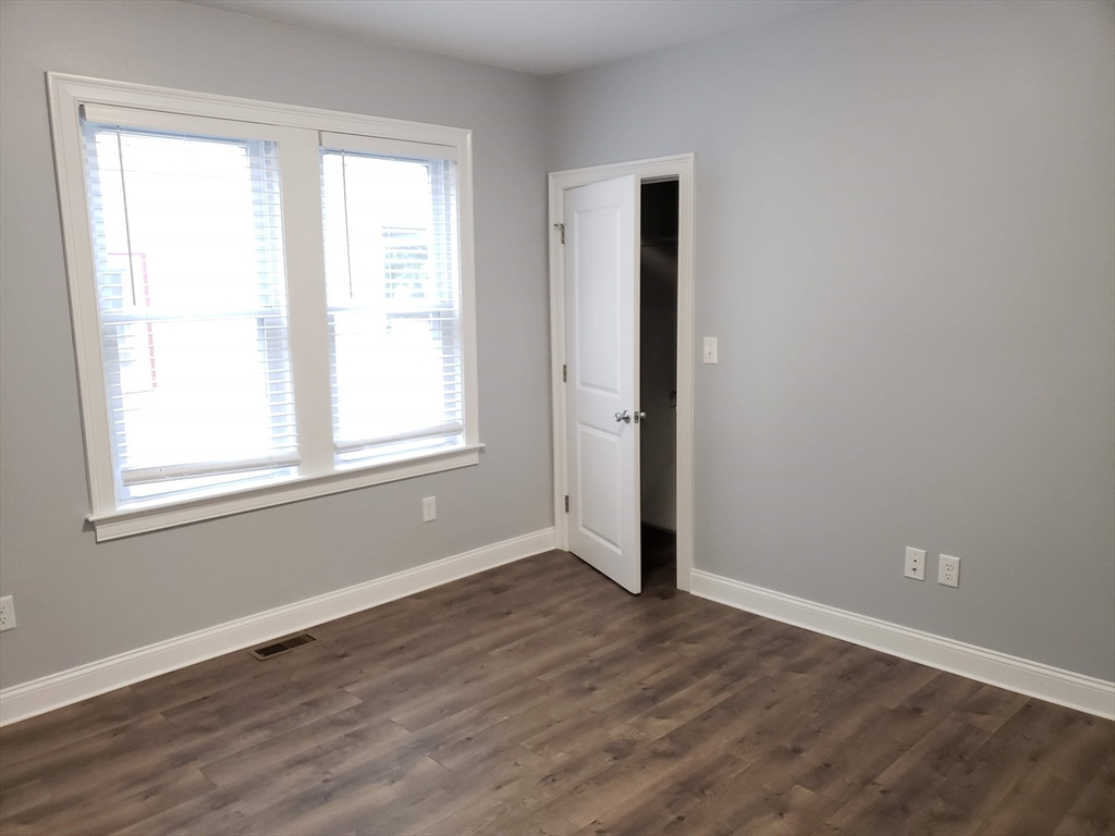 119 West Adams St, Tufts University