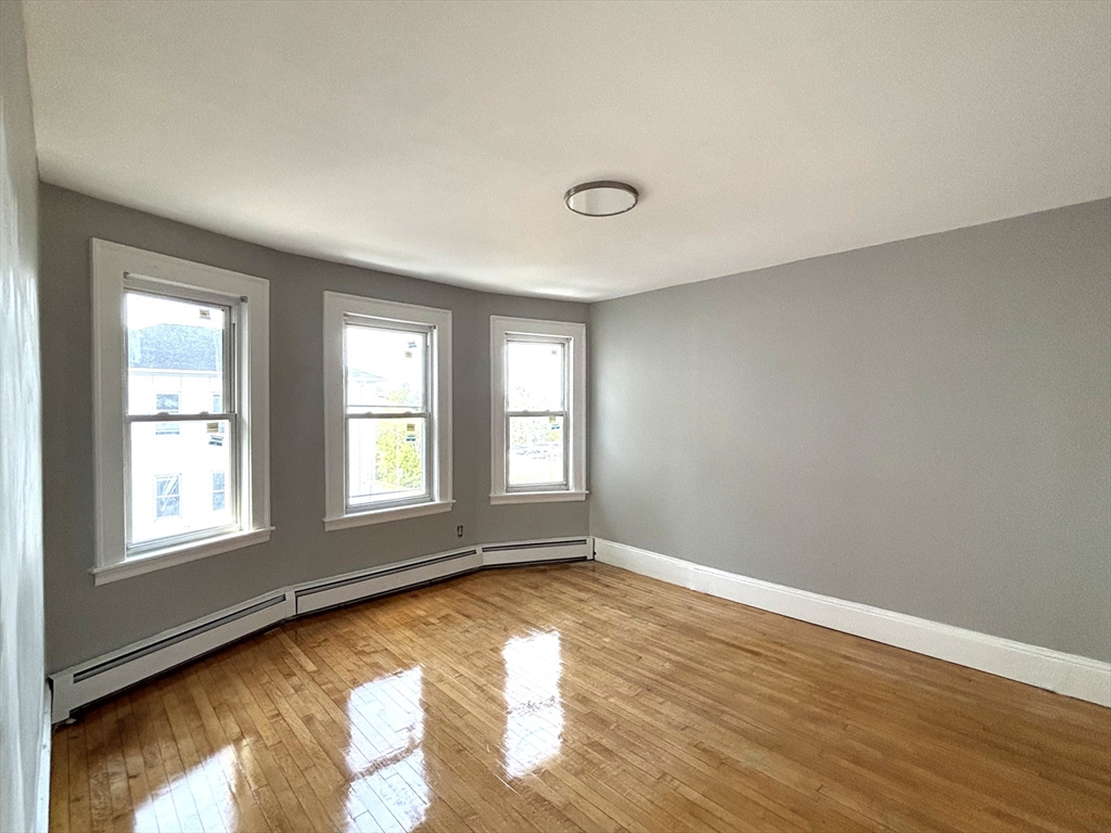 8 Hooper St, Belmont Hill