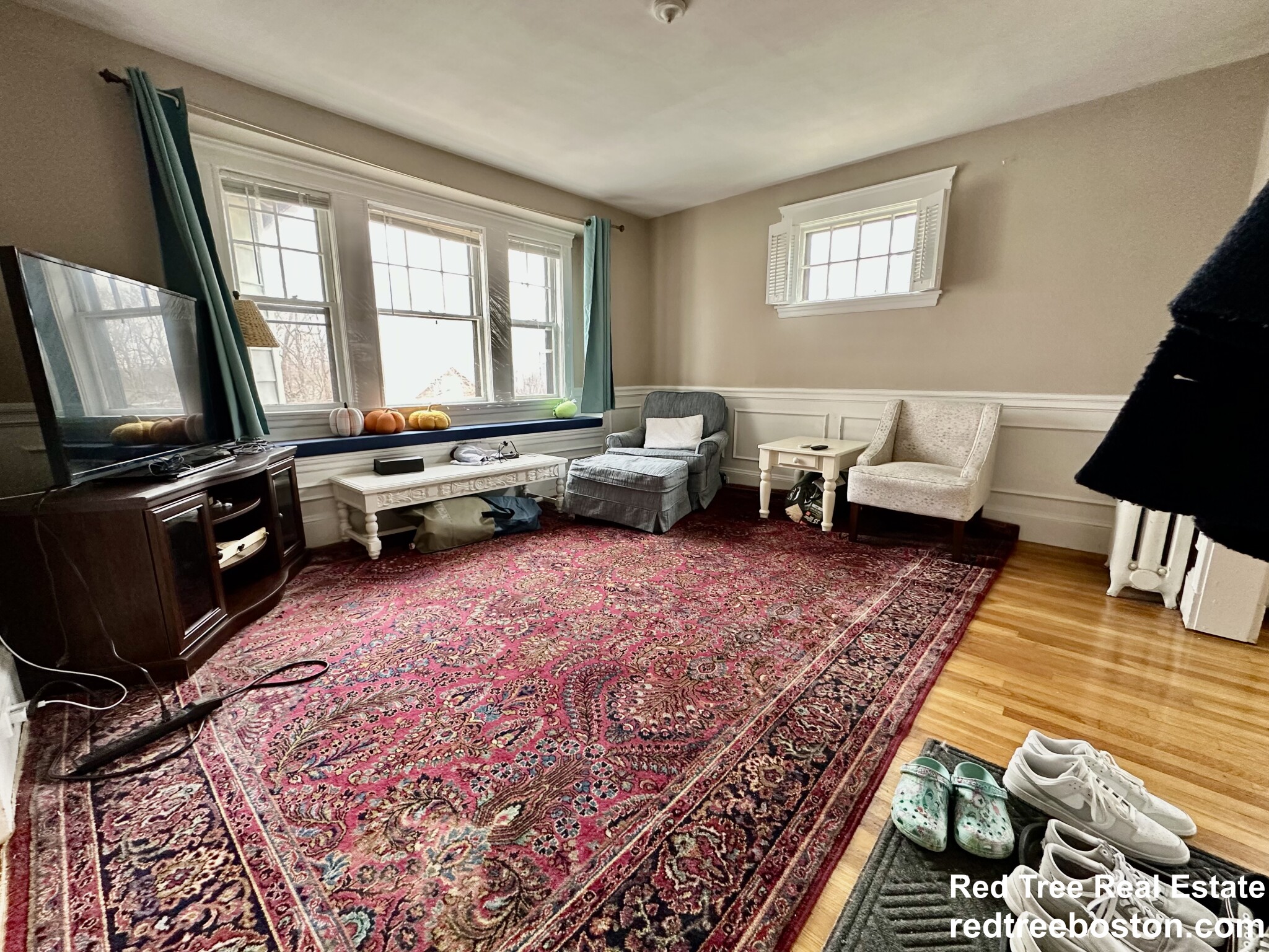 102 Bennett St, Oak Square