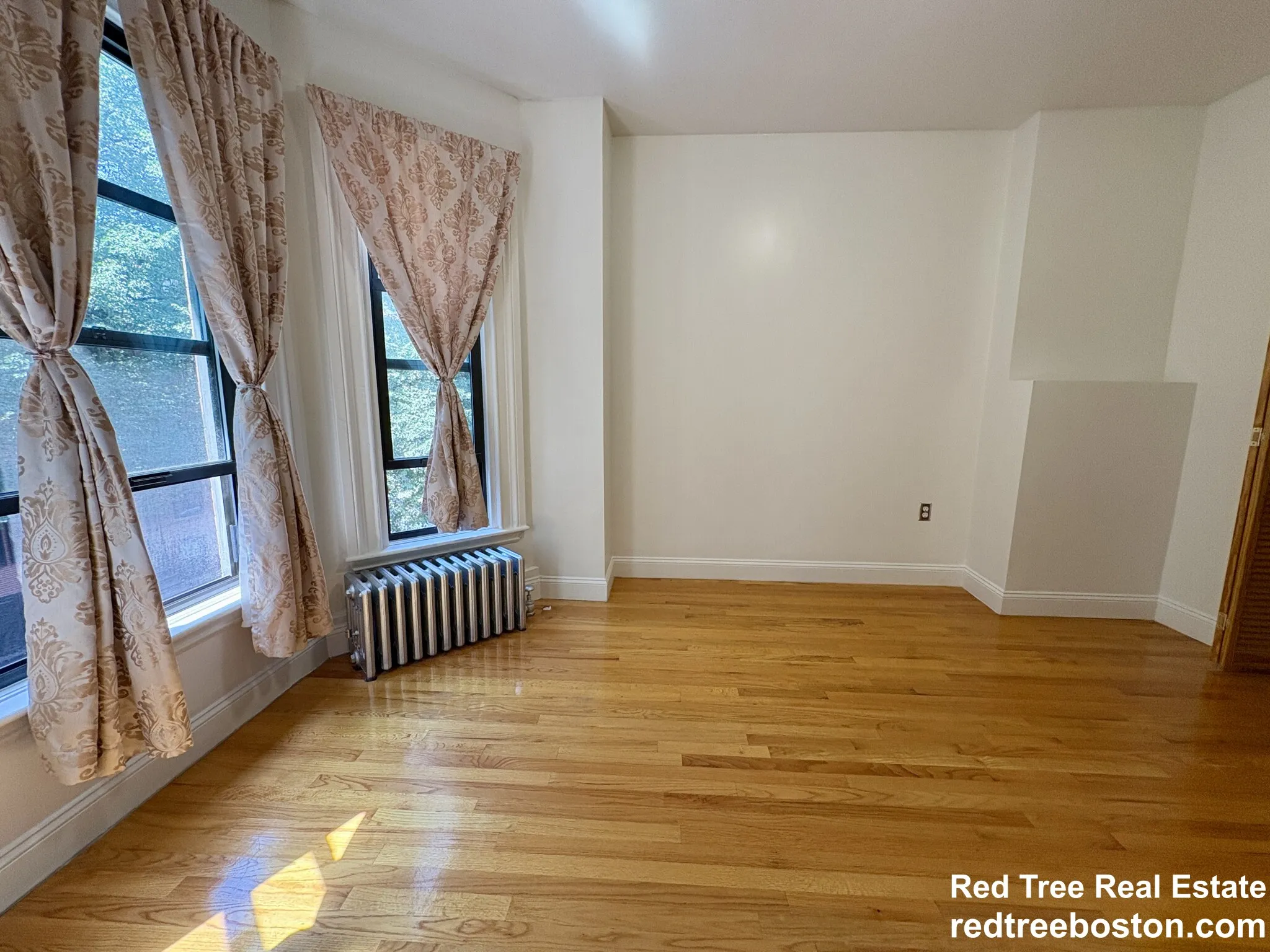 49 Dwight St, South End