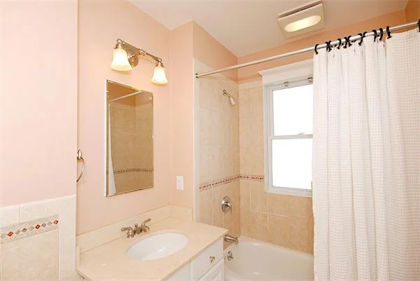 111 Fayerweather St, West Cambridge