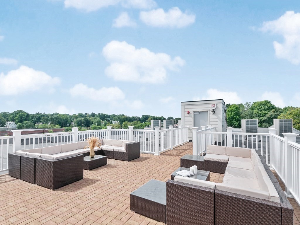 1789 Centre St, West Roxbury