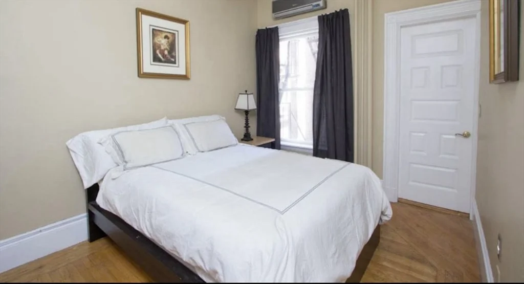 261 Beacon St, Back Bay