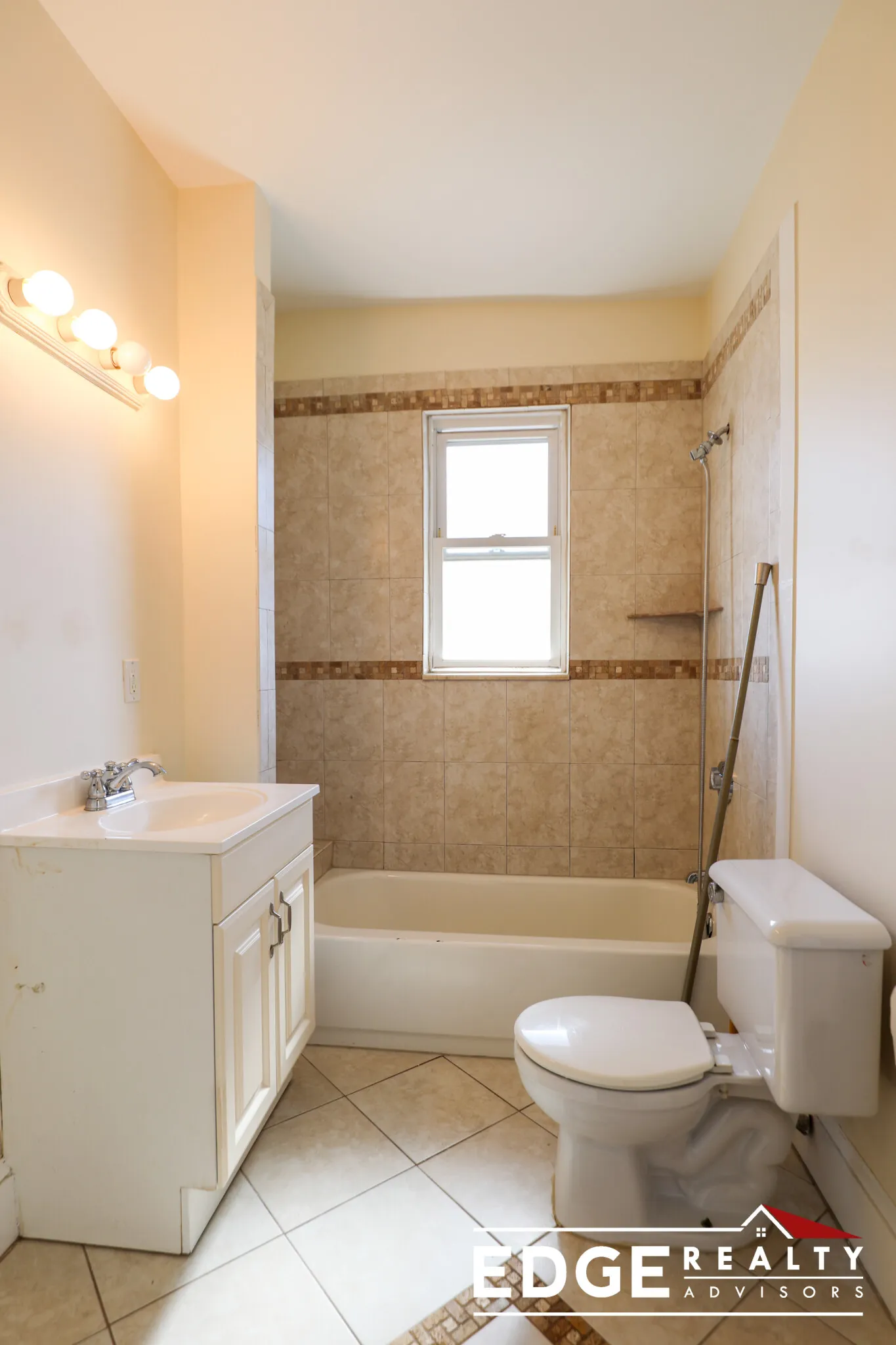 86 Easton St, Allston