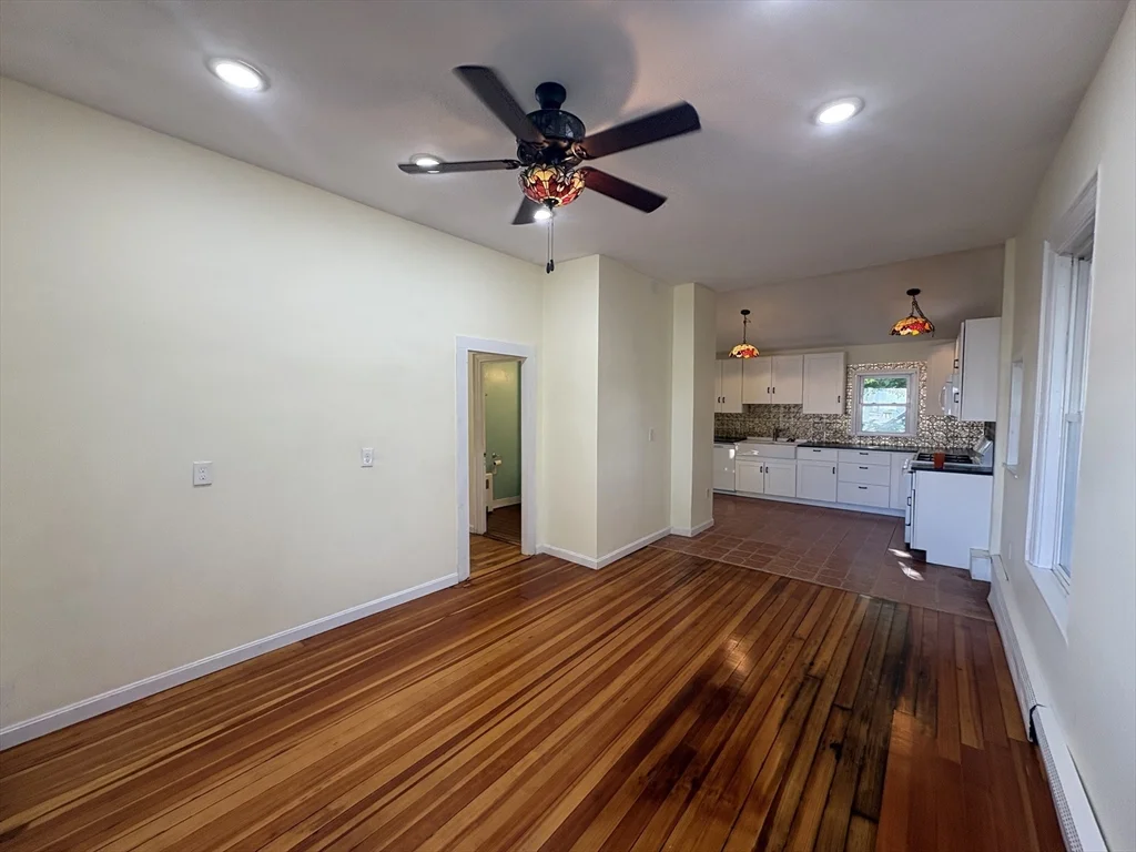 100 Summit Ave, Winthrop