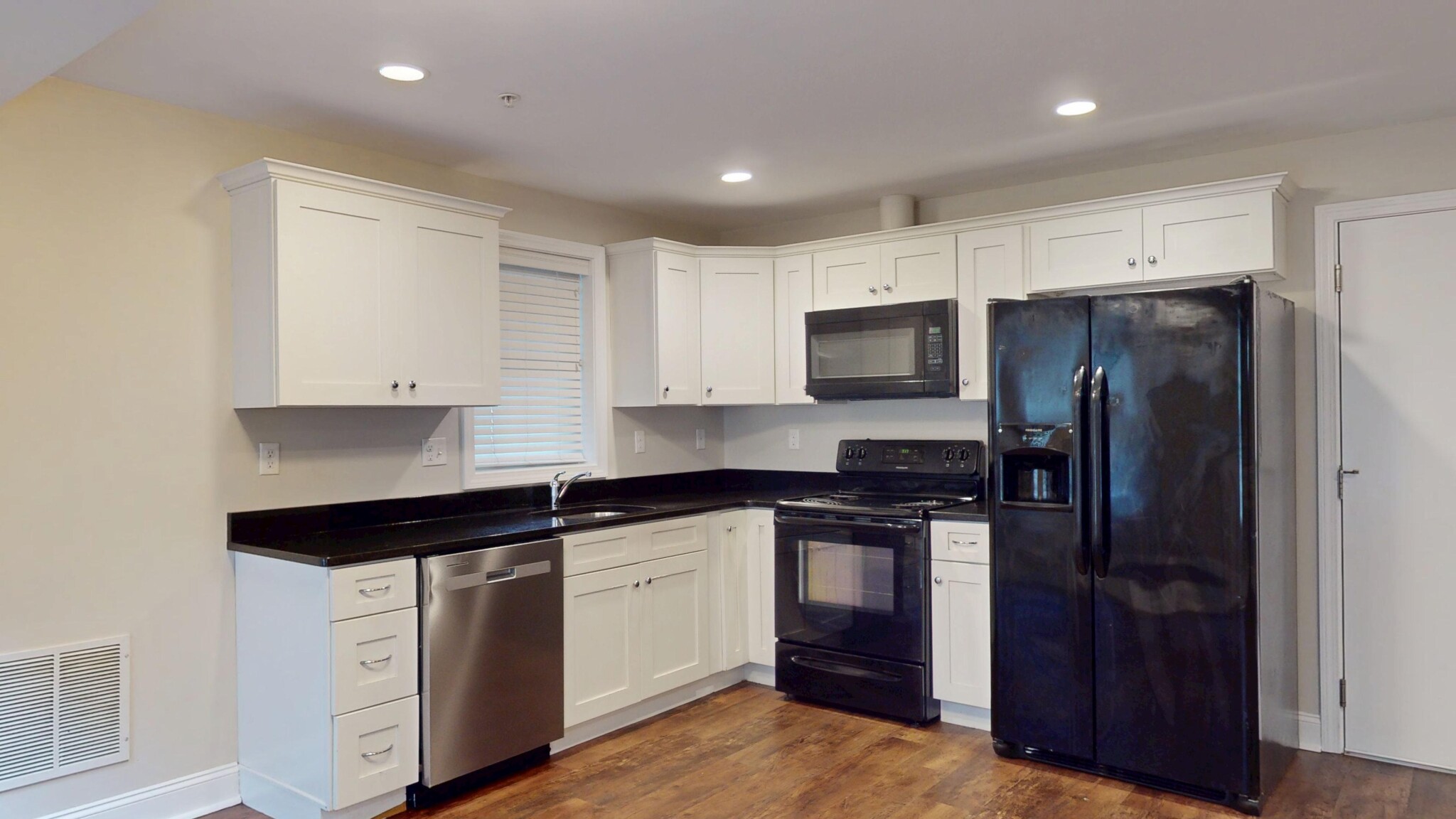 60 Holworthy St, Roxbury