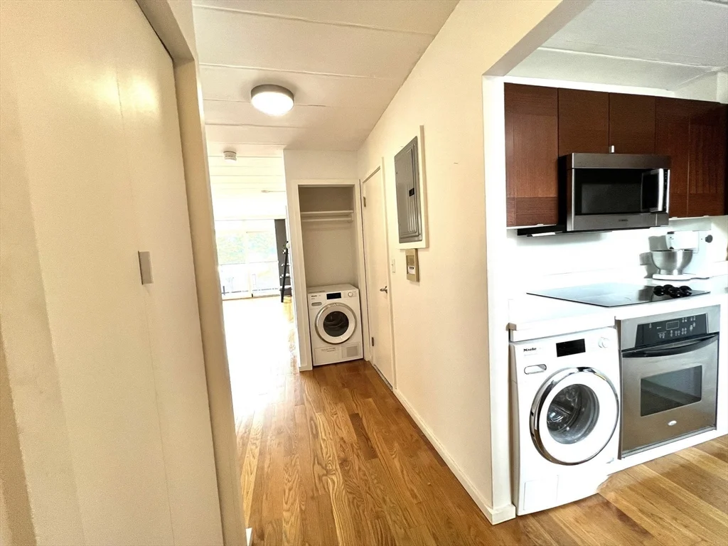 345 Harvard St, Mid-Cambridge