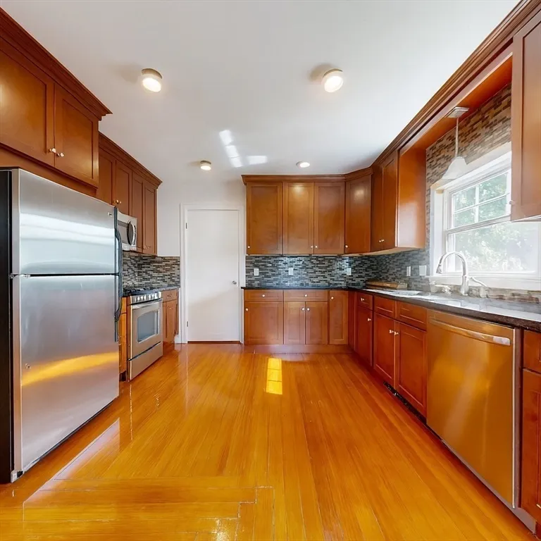 319 School St, Watertown