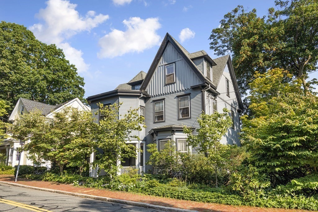 74 Buckingham, Harvard Square