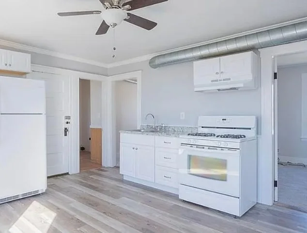 23 Everett Ave, Webster