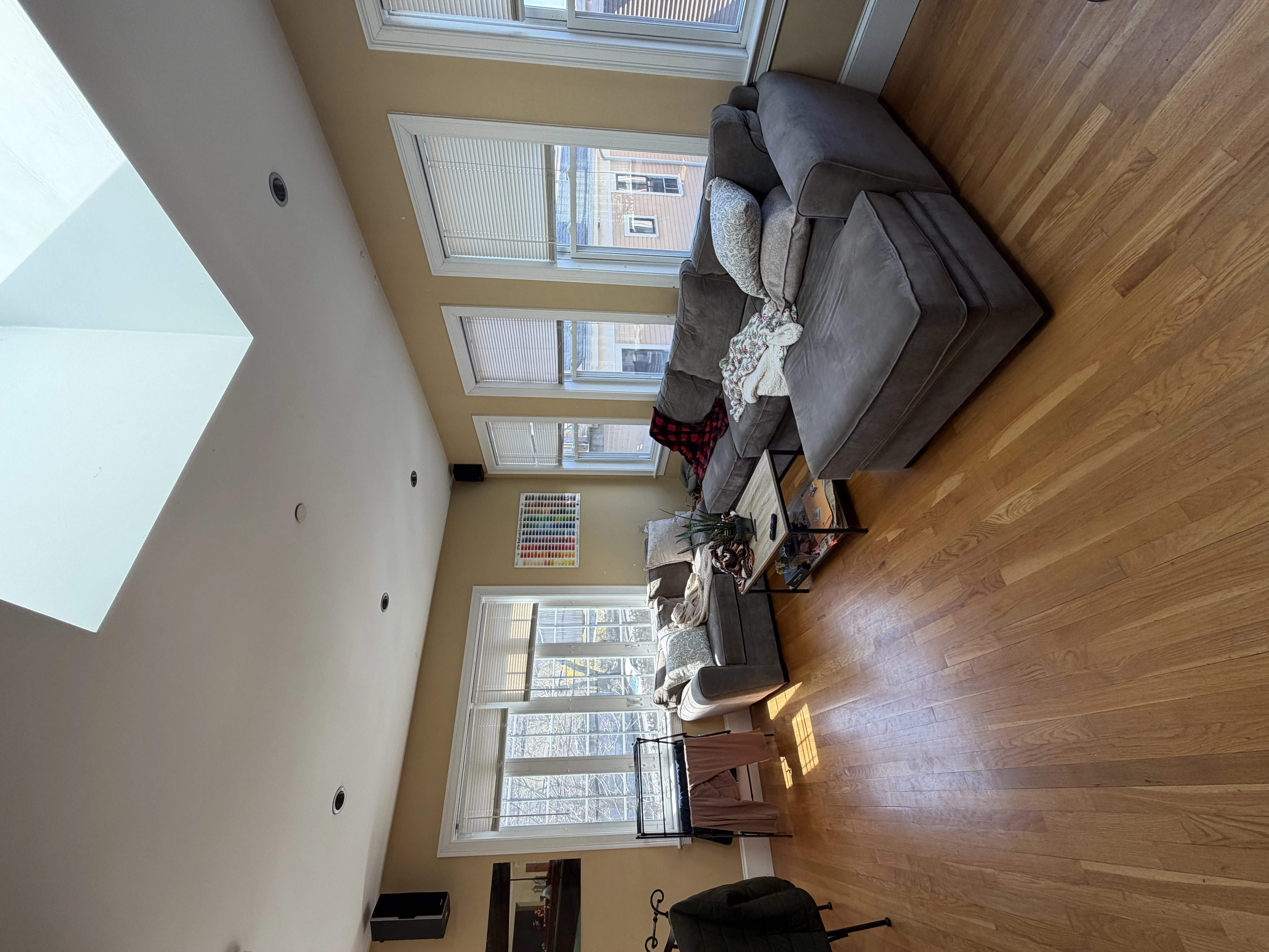 148 Hillside St, Mission Hill