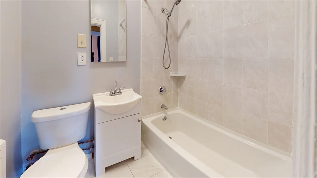 10 Jamaicaway, Jamaica Plain