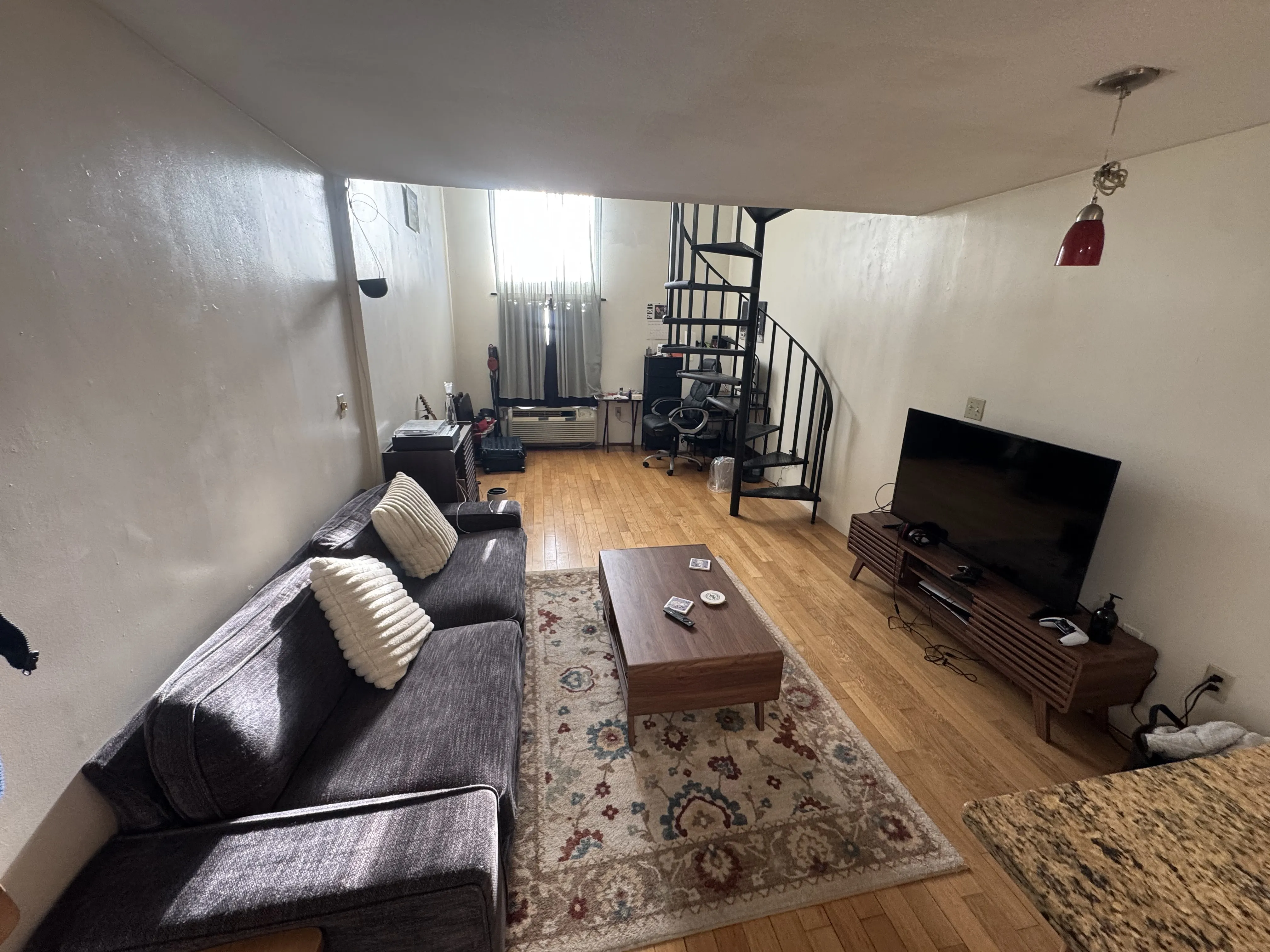 385 Dorchester St, South Boston