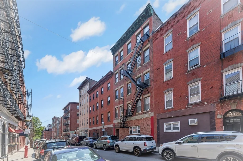 23 Fleet, North End