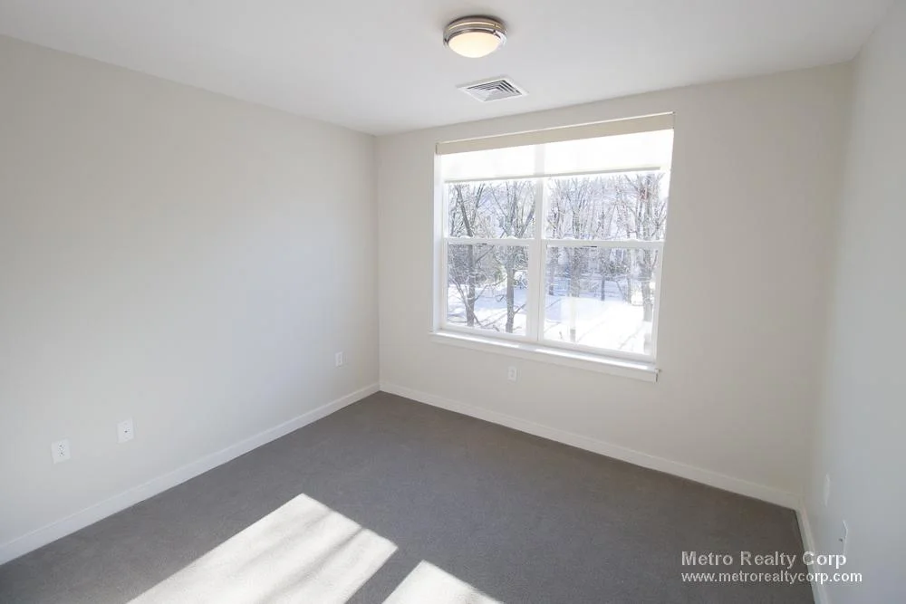 1 Whittemore Ave, North Cambridge