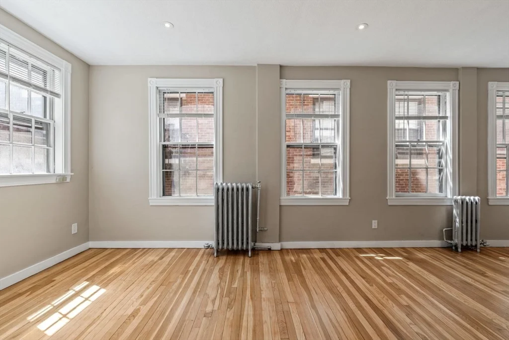 82 Phillips St, Beacon Hill