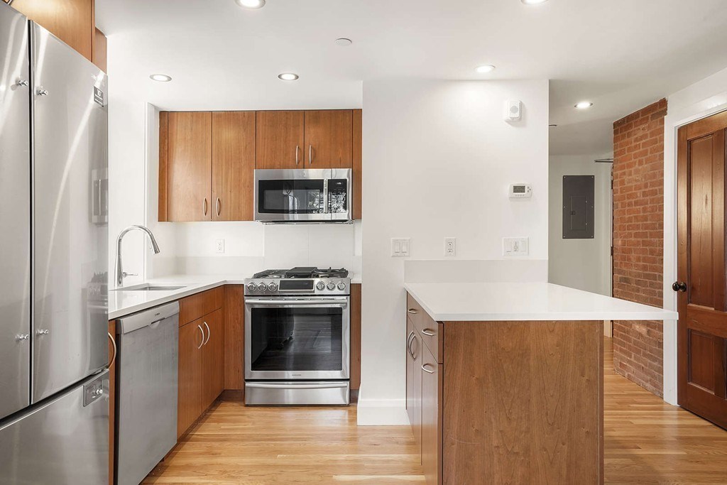 165 Winthrop Road   Half Fee, Aspinwall Hill