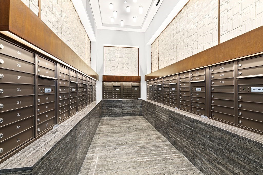 100 Lovejoy Wharf, North End