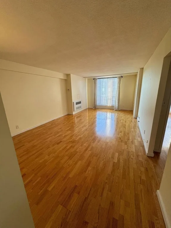 33 Pond Ave, Coolidge Corner
