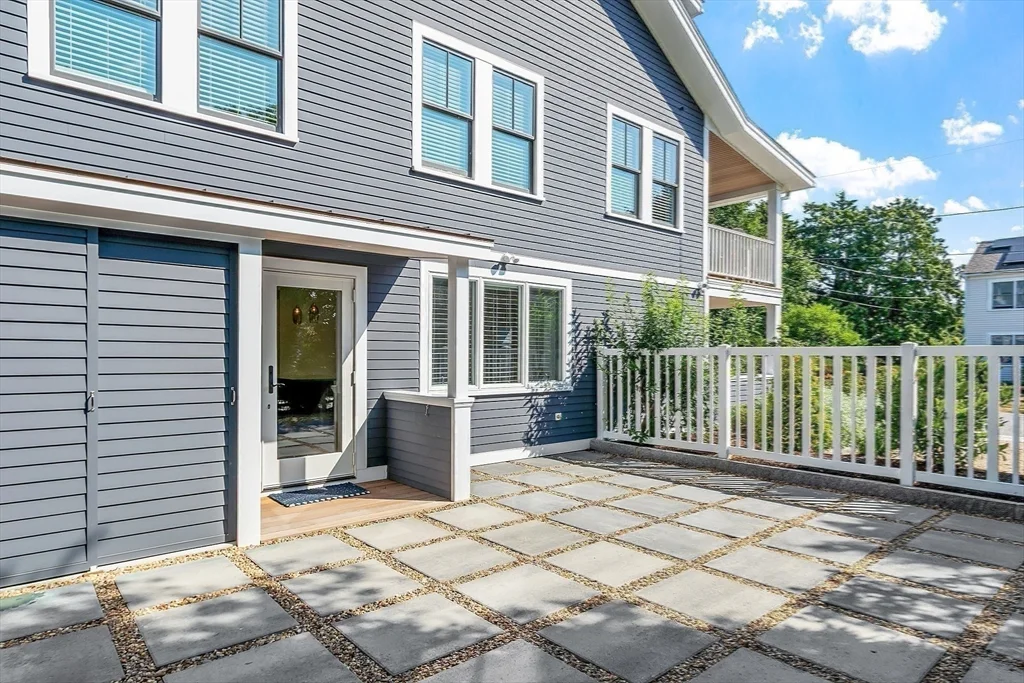 40 Atlantic Ave, Rockport